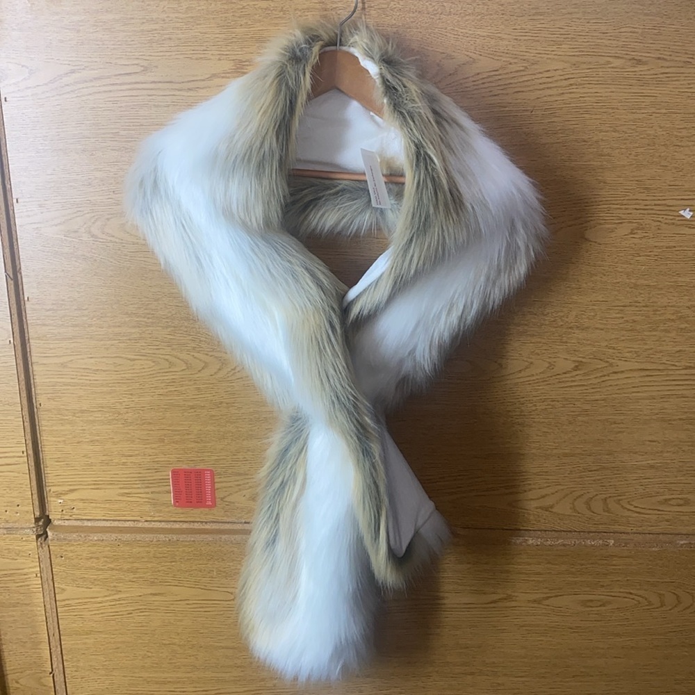 Vintage DONNA SALYERS FABULOUS FURS Premium faux fur stole NWT
